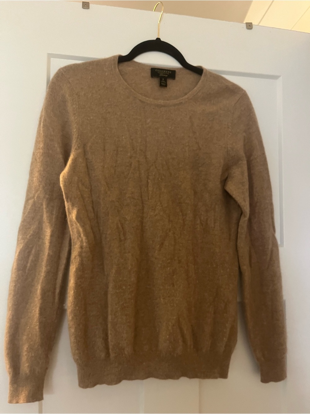 100% cashmere Camel Crewneck Sweater